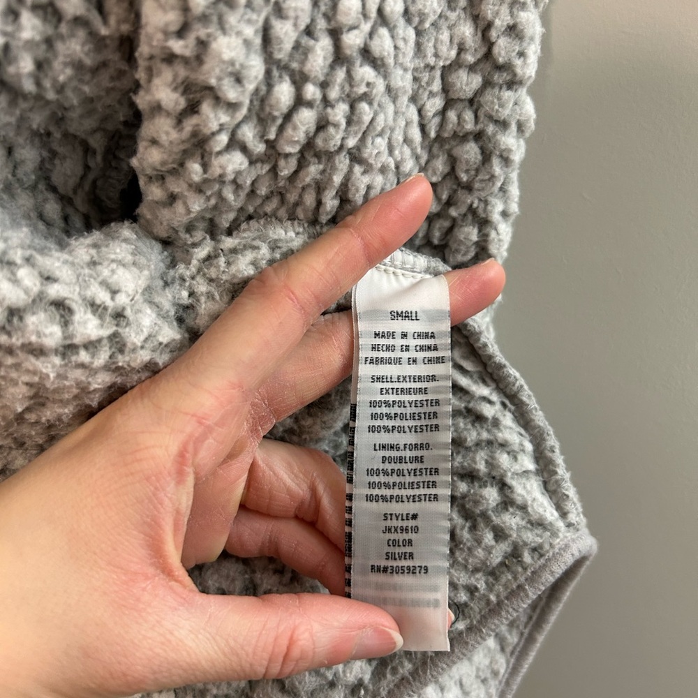 Thread & Supply Light Gray Sherpa Vest - Picture 4 of 4